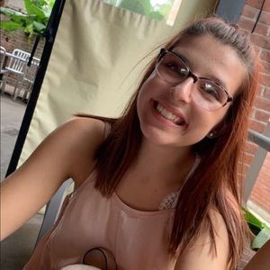 Meet your Posher, Lindsay